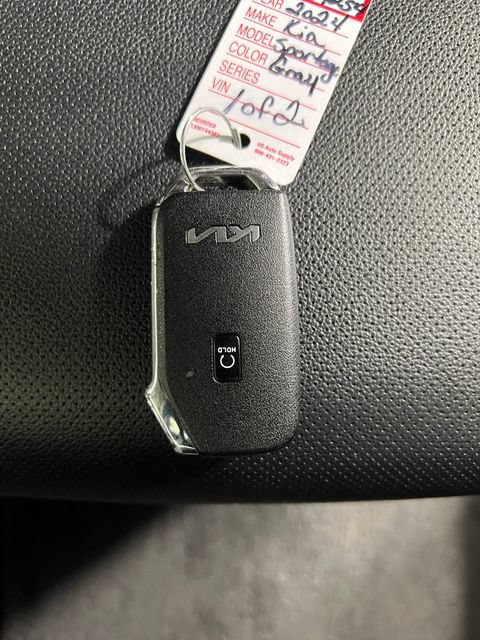 Used 2024 Kia Sportage EX FWD image 25