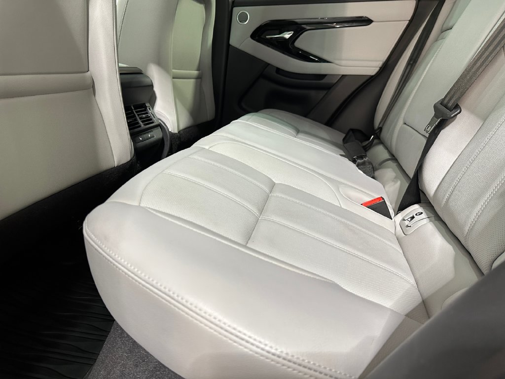 Used 2025 Land Rover Range Rover Evoque S AWD/4WD image 19