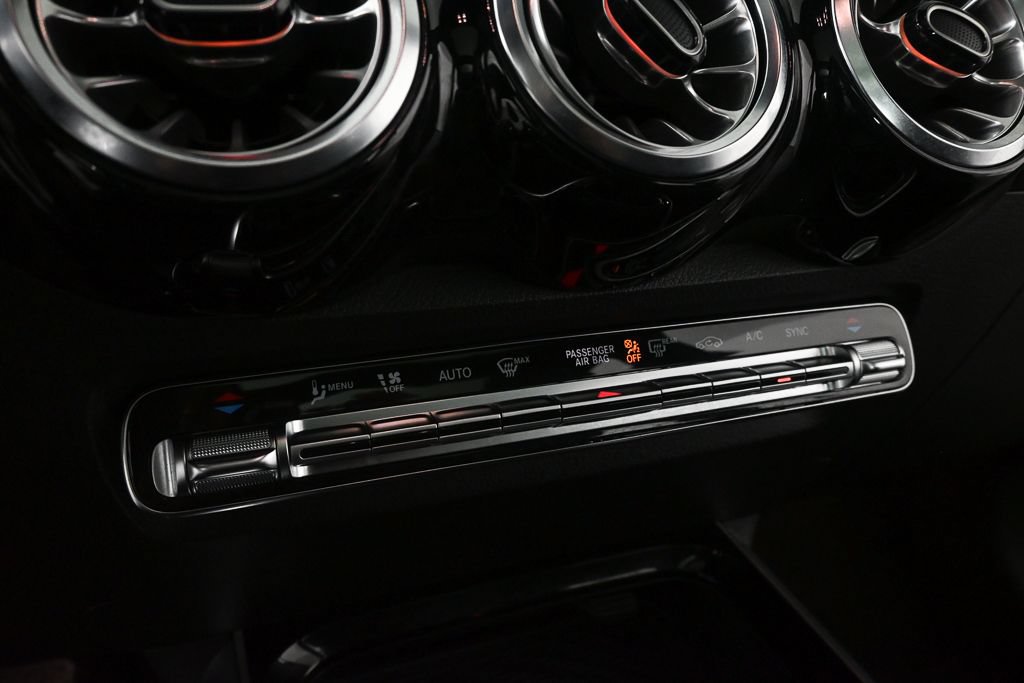 Certified 2023 Mercedes-Benz GLB 250 image 14