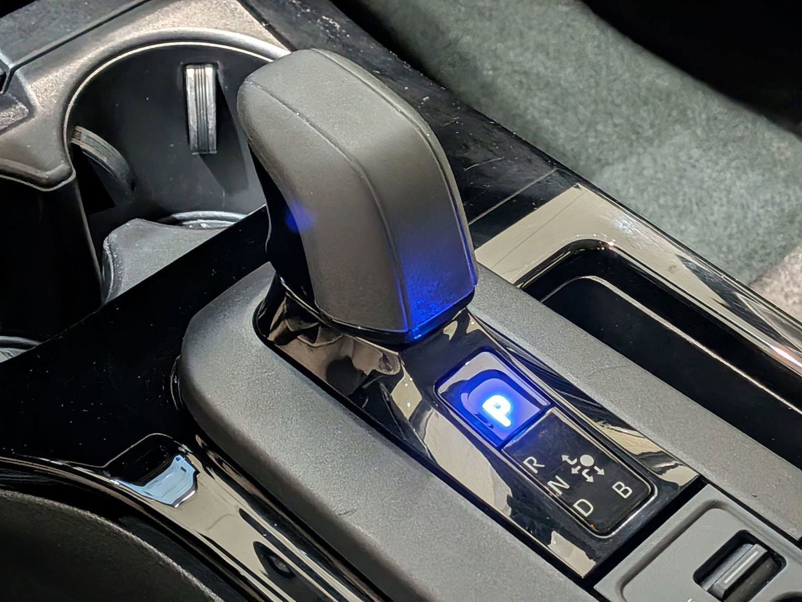 Used 2024 Toyota Prius LE image 22