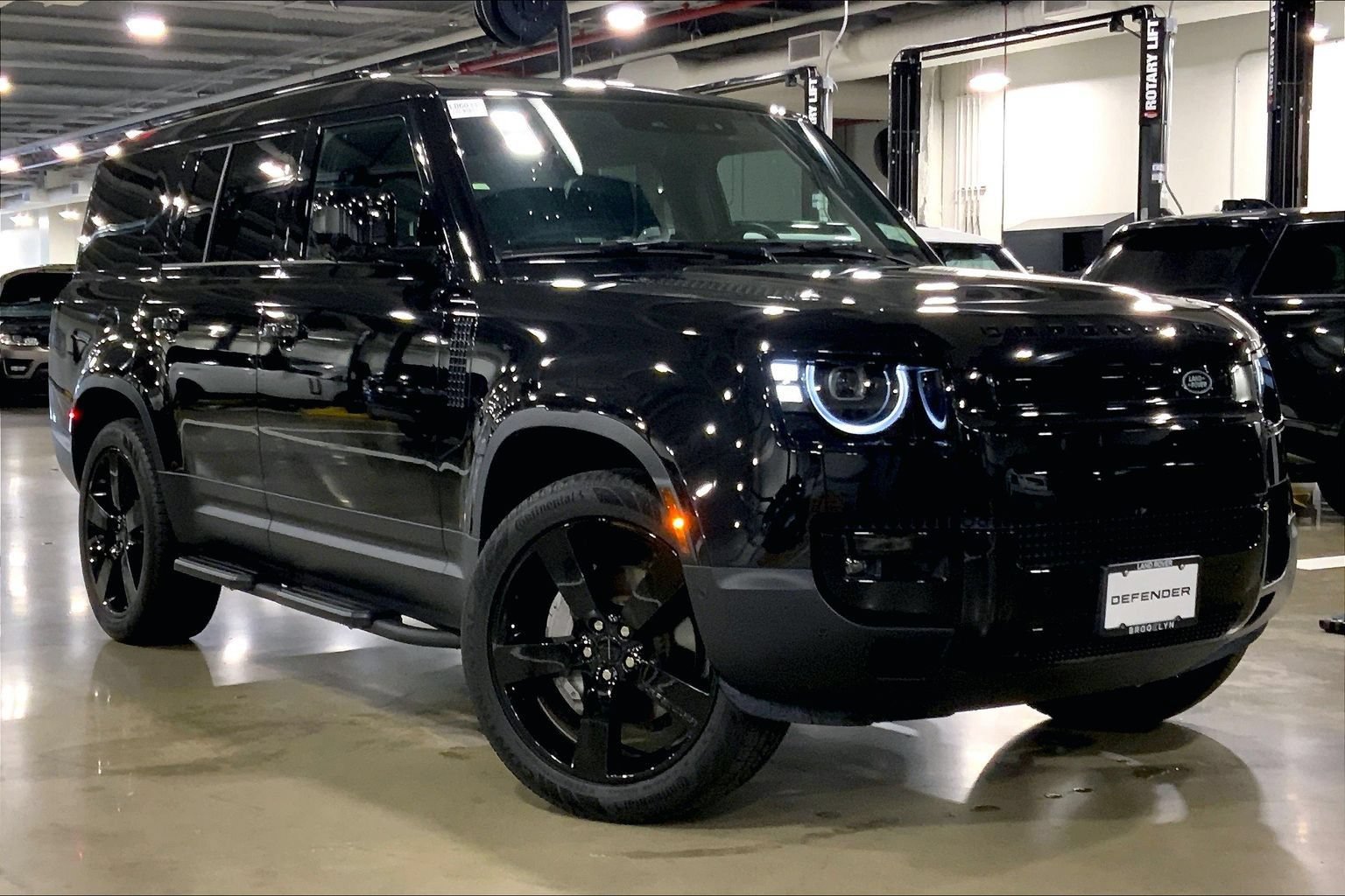 Used 2026 Land Rover Defender 130 S AWD/4WD image 7