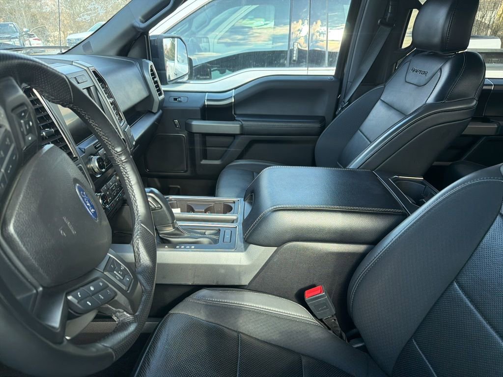 Used 2019 Ford F150 Raptor w/ Equipment Group 802A Luxury image 2