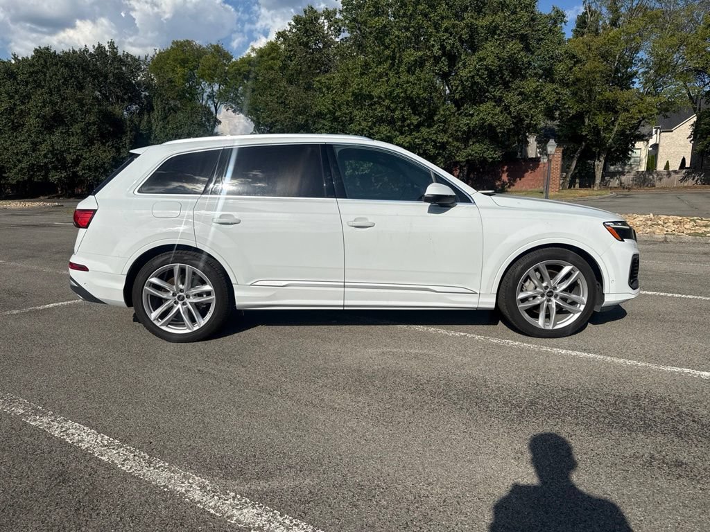 Used 2025 Audi Q7 3.0T Premium Plus w/ Premium Plus Package AWD/4WD image 5