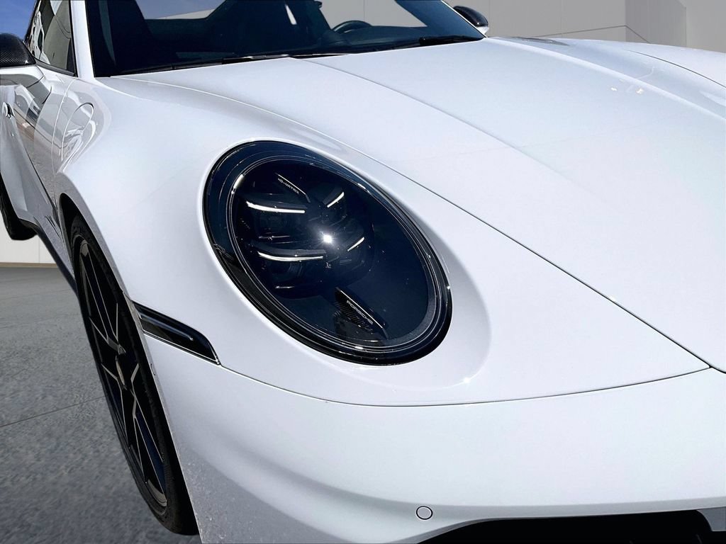 Certified 2025 Porsche 911 Carrera GTS RWD image 12