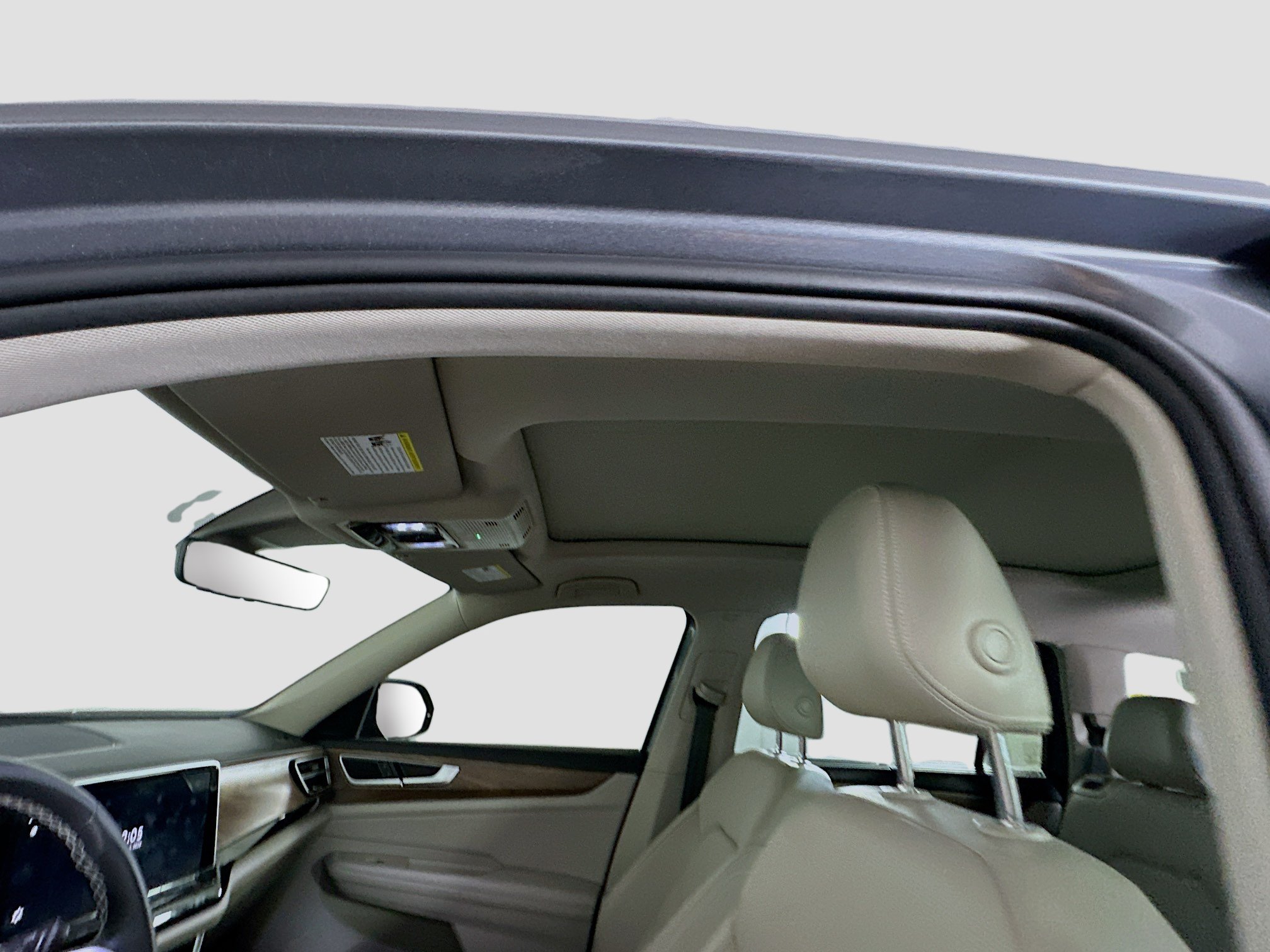 Used 2024 Volkswagen Atlas SE w/ Panoramic Sunroof Package FWD image 26