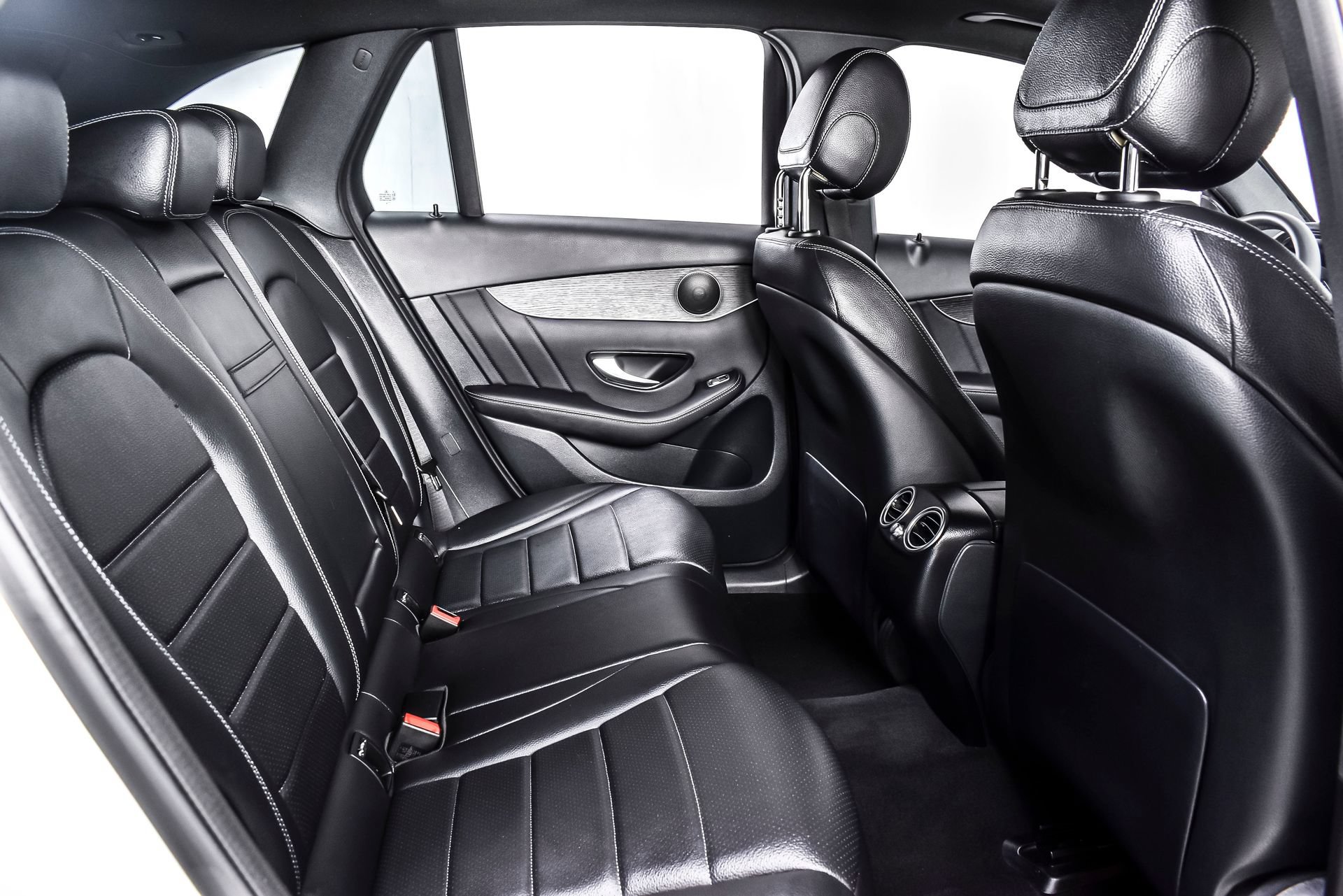 Used 2022 Mercedes-Benz GLC 300 4MATIC image 23
