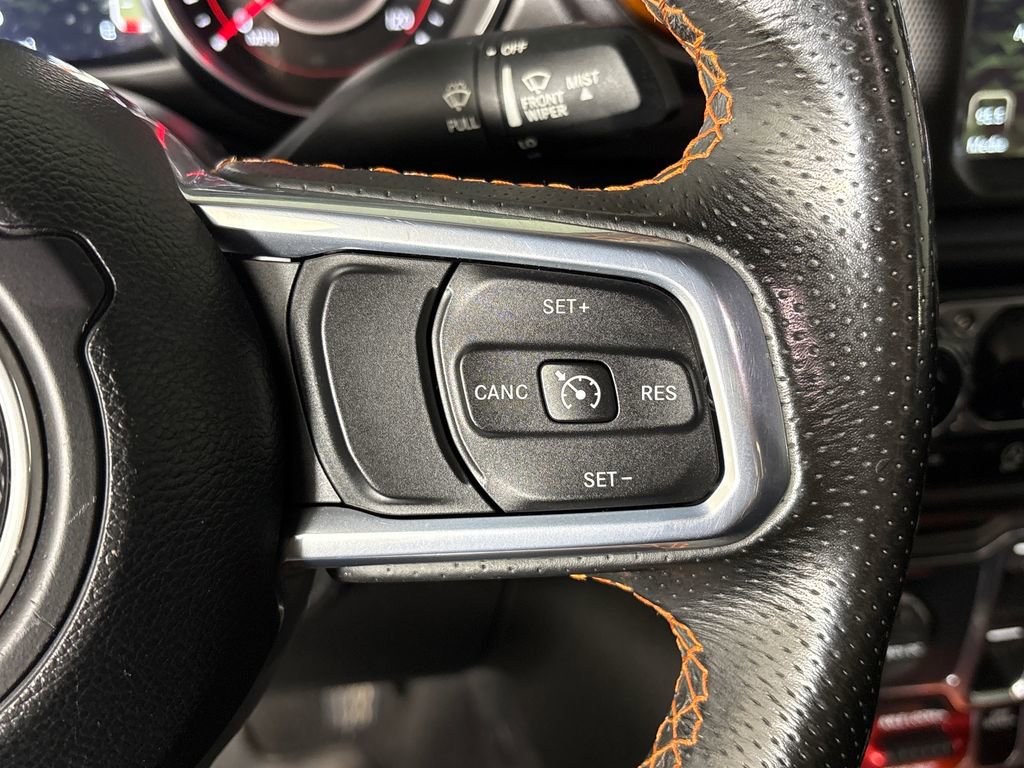 Used 2022 Jeep Gladiator Mojave w/ LED Lighting Group AWD/4WD image 18