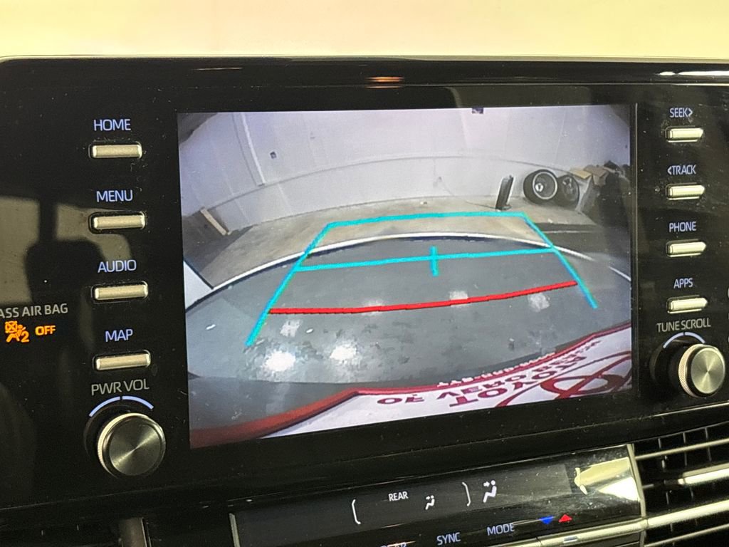 Certified 2024 Toyota Sienna XLE image 20