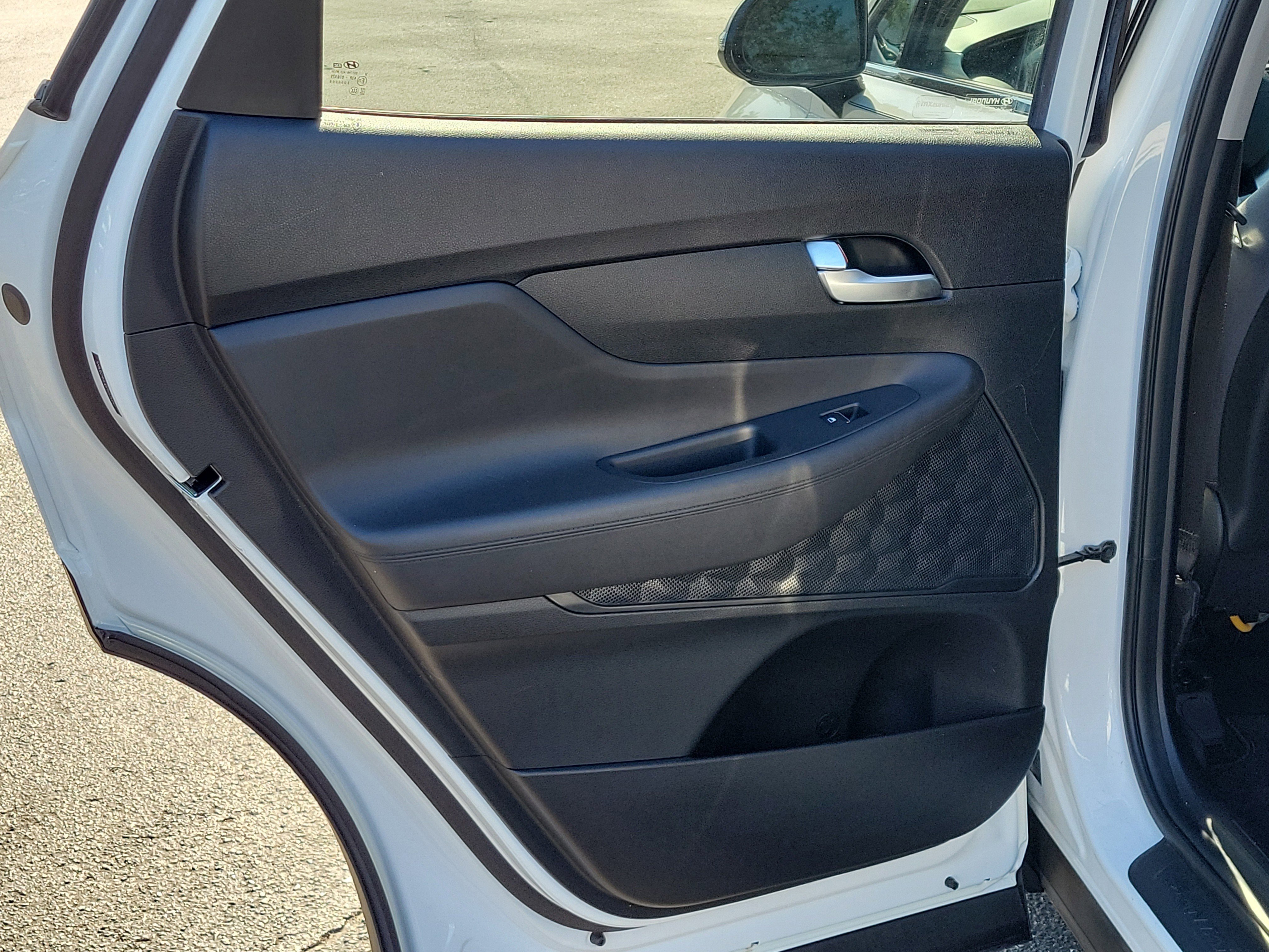 Used 2023 Hyundai Santa Fe SEL w/ Cargo Package FWD image 13