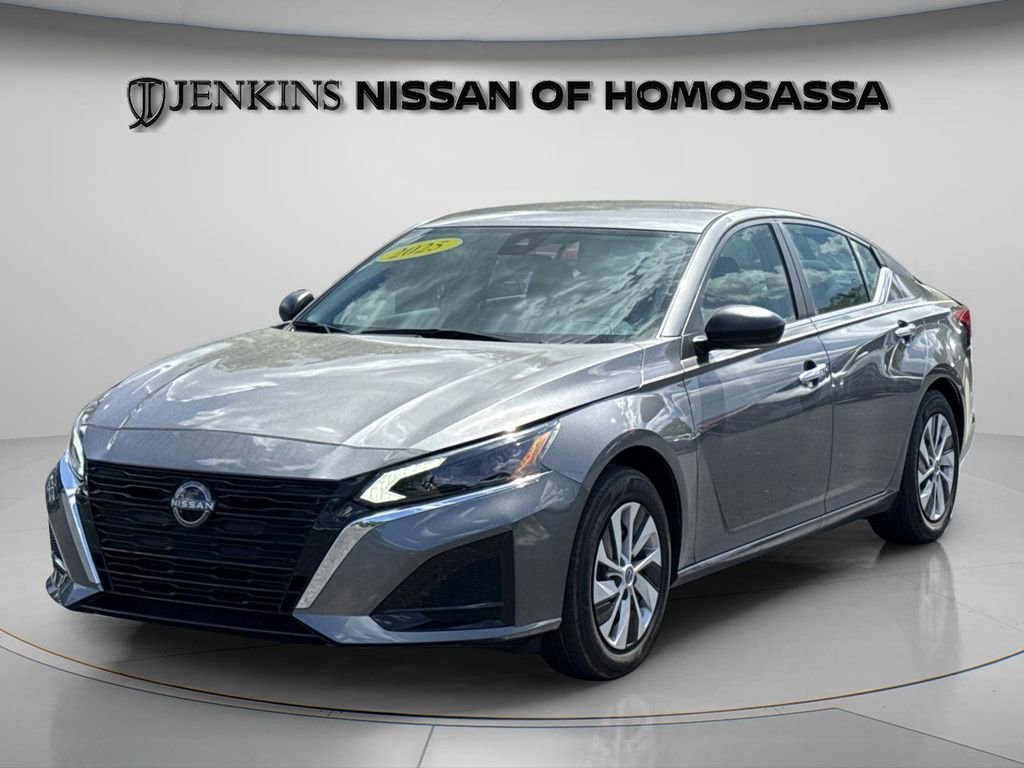 Certified 2025 Nissan Altima 2.5 S image 11