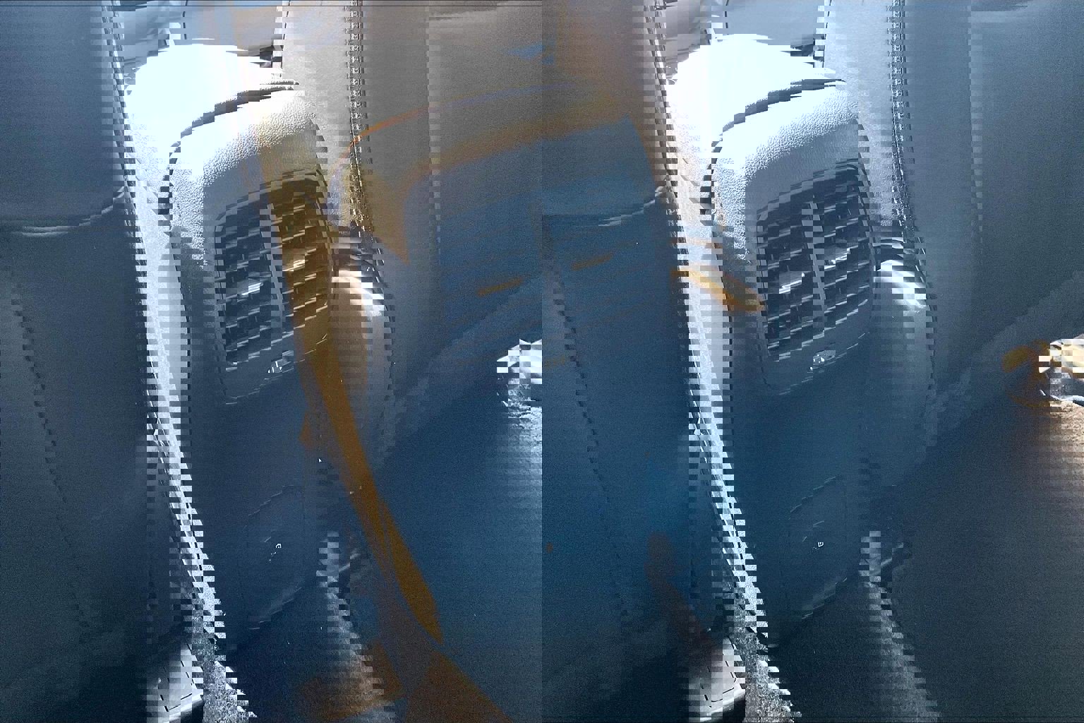 Used 2025 Ford Escape SE image 33