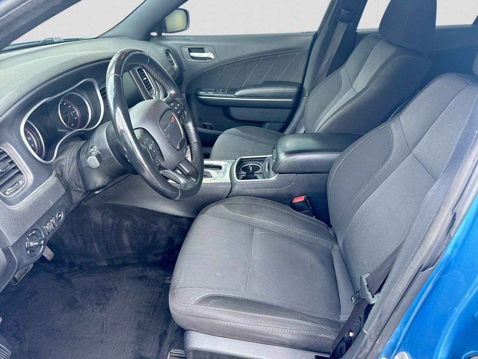 Used 2016 Dodge Charger R/T image 3