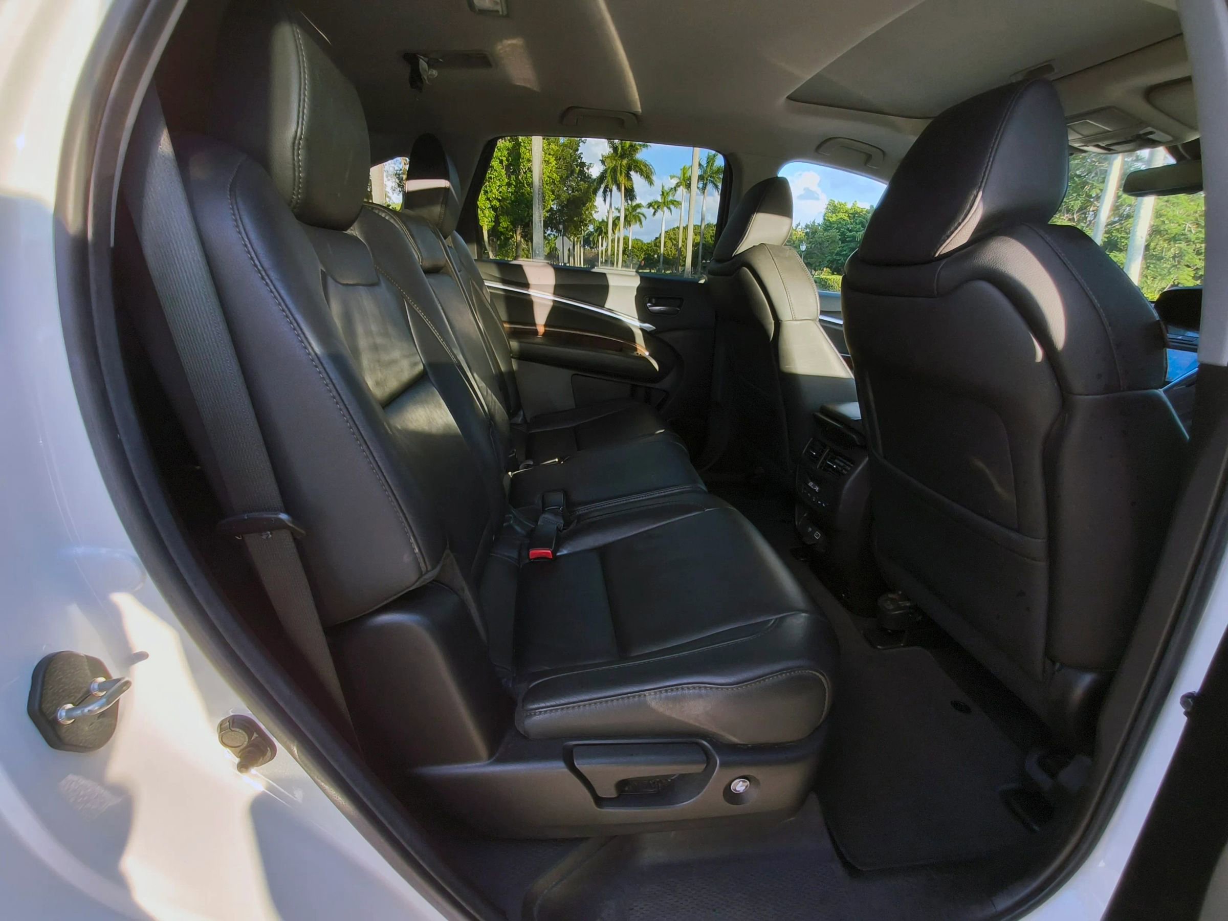 Used 2020 Acura MDX SH-AWD image 35