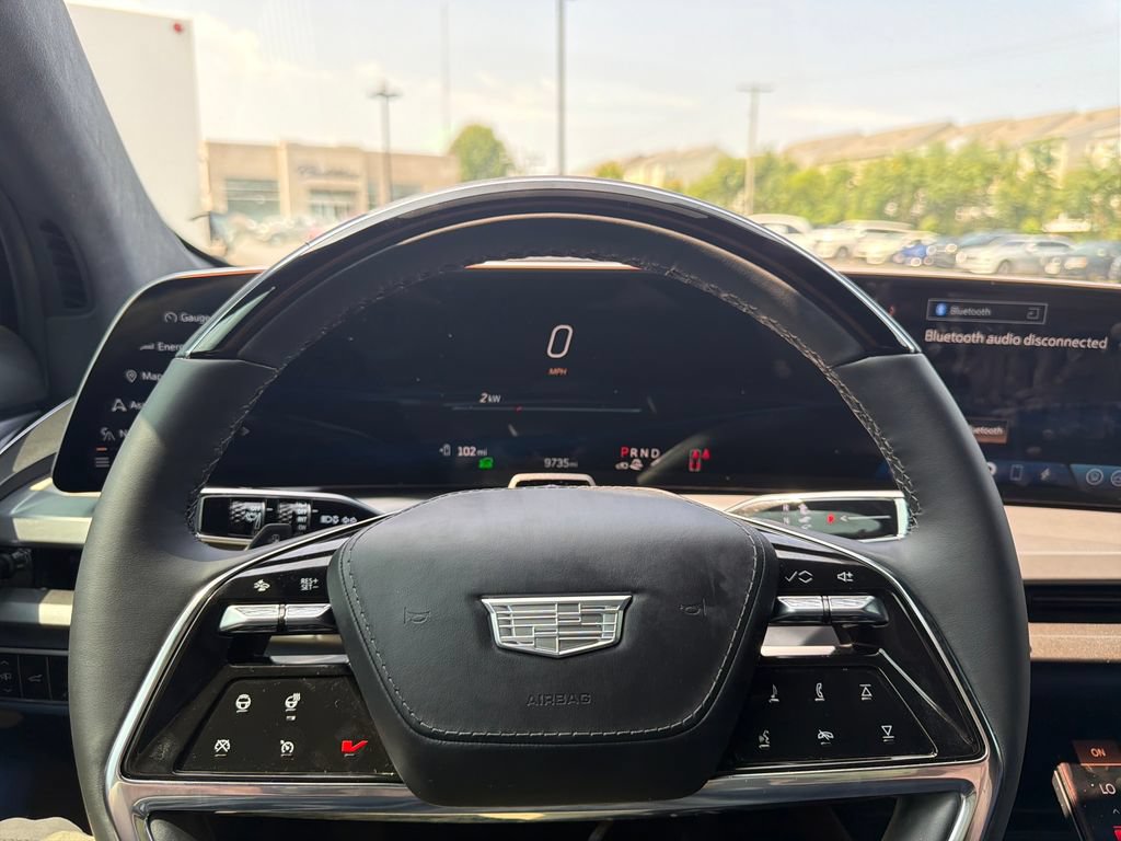 Certified 2026 Cadillac Vistiq Premium Luxury AWD/4WD image 5