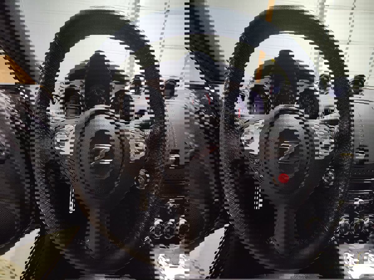 Used 2009 Nissan 370Z Touring image 24