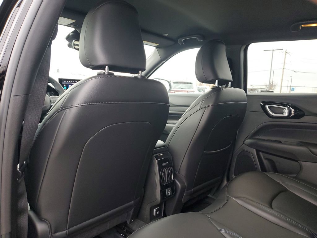 New 2026 Jeep Compass Limited AWD/4WD image 12