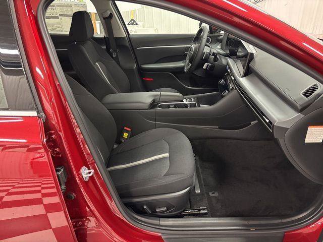 Used 2025 Hyundai Sonata SEL FWD image 25