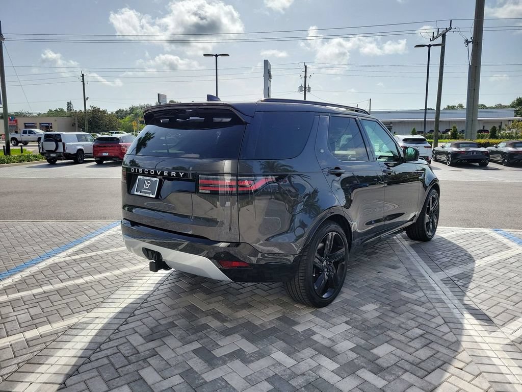 New 2025 Land Rover Discovery Metropolitan Edition AWD/4WD image 5