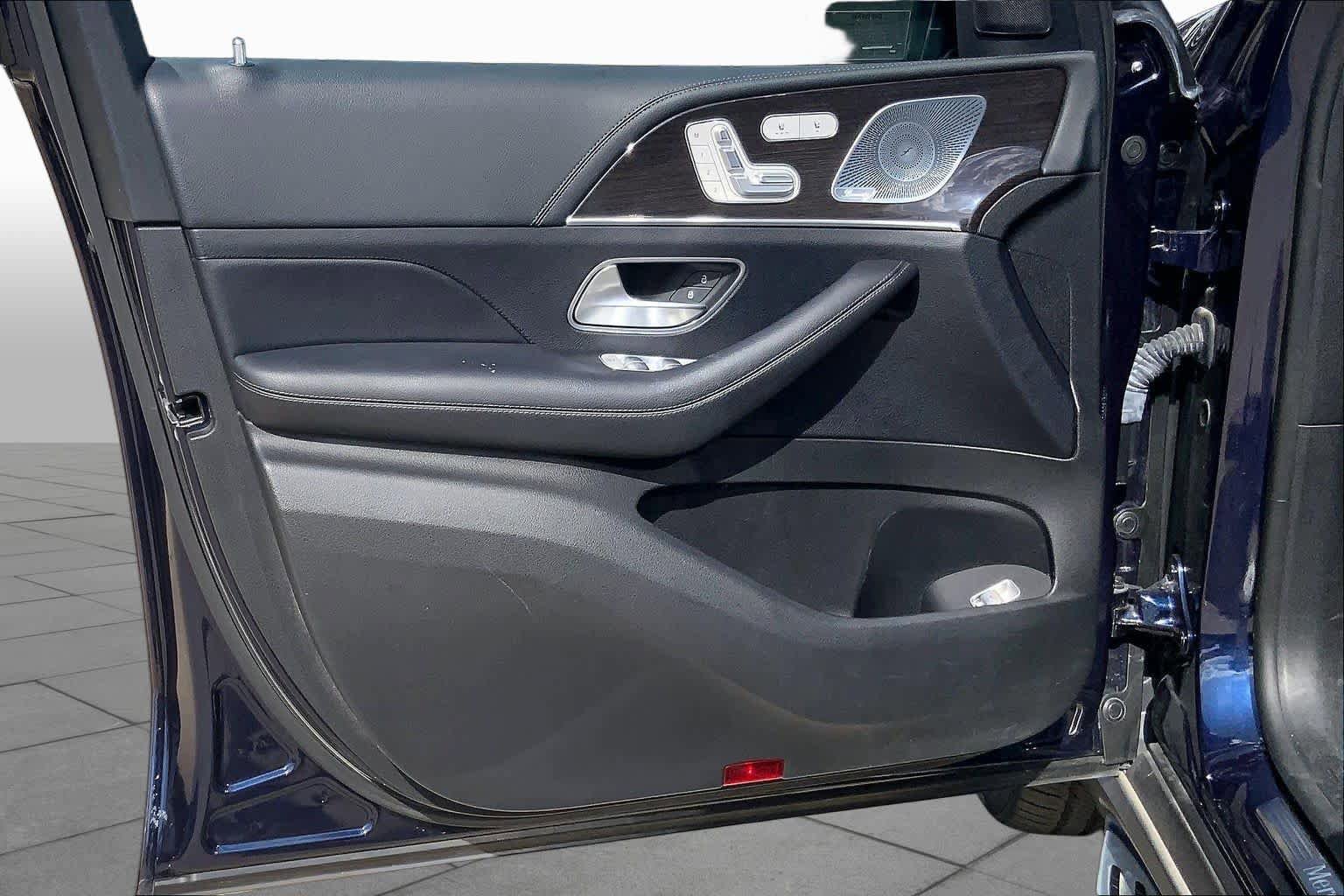 Used 2020 Mercedes-Benz GLS 450 4MATIC image 21