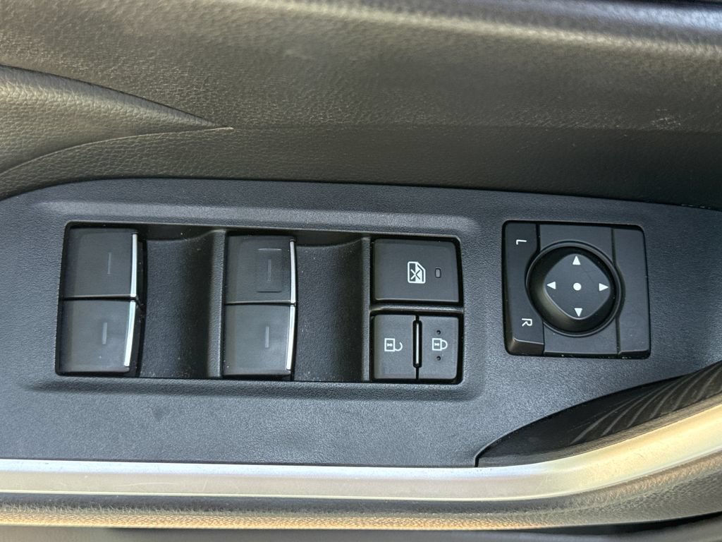 Used 2024 Toyota RAV4 XLE FWD image 14