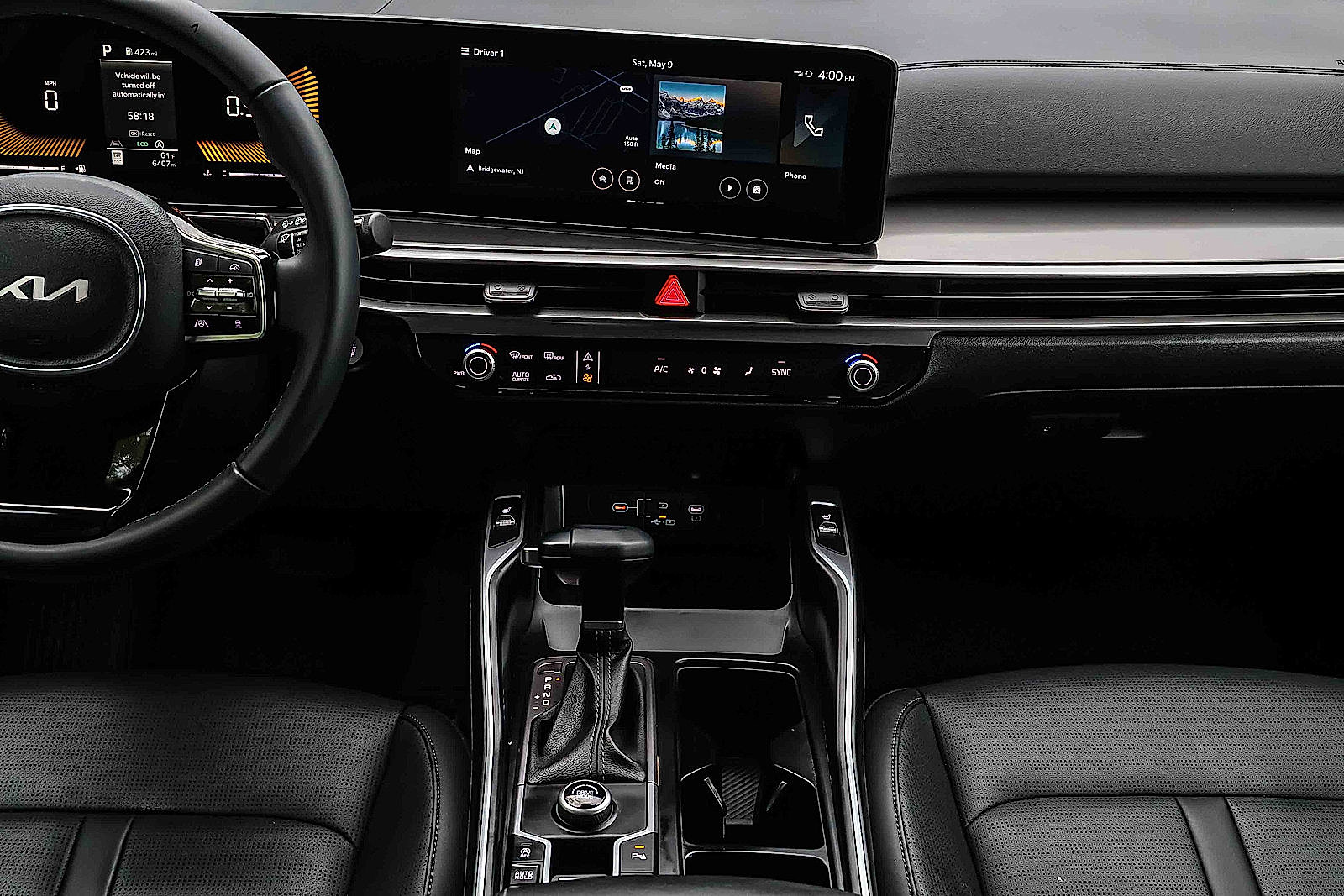 Certified 2025 Kia Sorento S FWD image 10