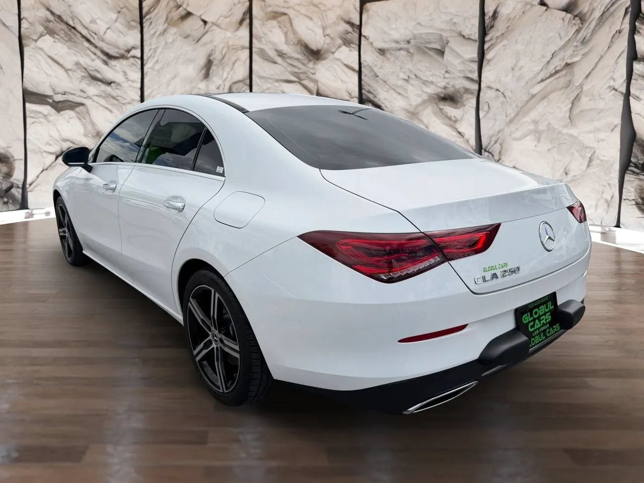 Used 2023 Mercedes-Benz CLA 250 w/ Premium Package image 7