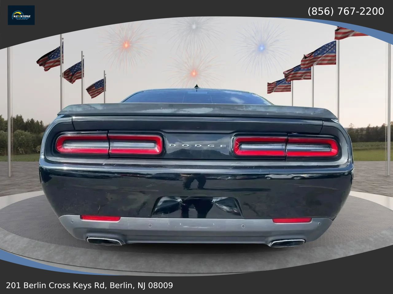 Used 2017 Dodge Challenger SXT w/ Driver Convenience Group image 6