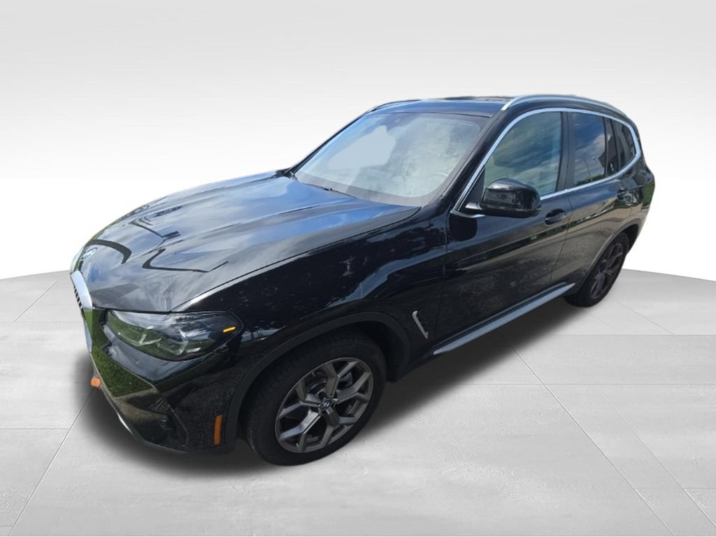 Used 2022 BMW X3 sDrive30i w/ Convenience Package RWD image 3
