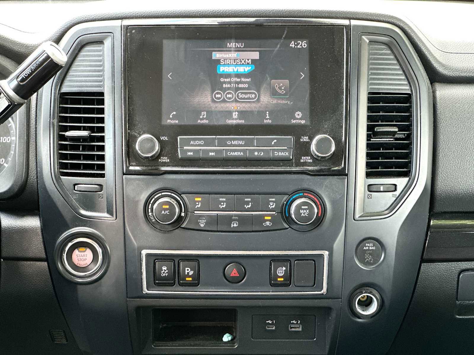 Used 2022 Nissan Titan SV image 26