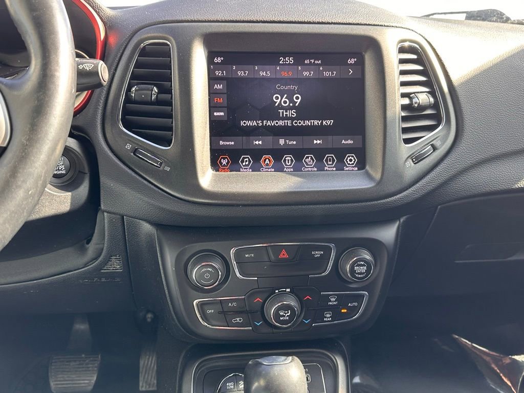 Used 2020 Jeep Compass Trailhawk w/ Cold Weather Group image 32
