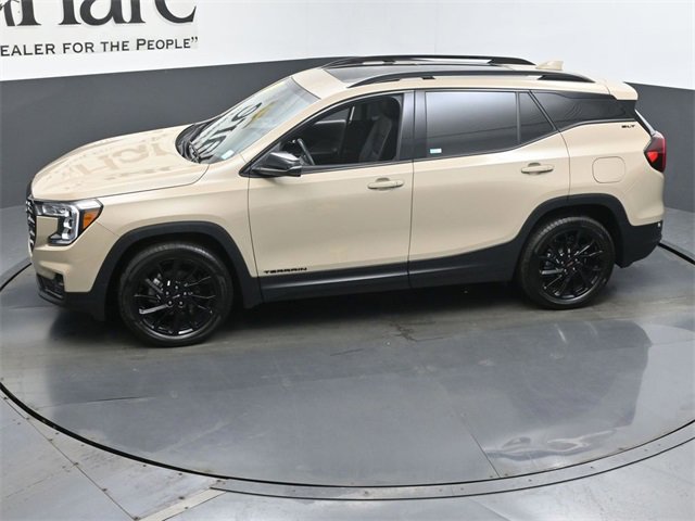 Used 2023 GMC Terrain SLT w/ Elevation Edition image 57