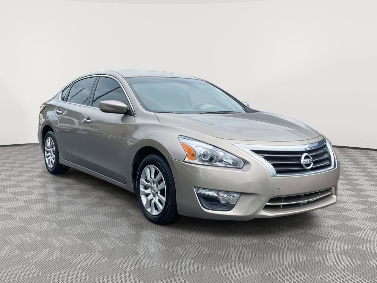 Used 2014 Nissan Altima 2.5 S FWD image 3