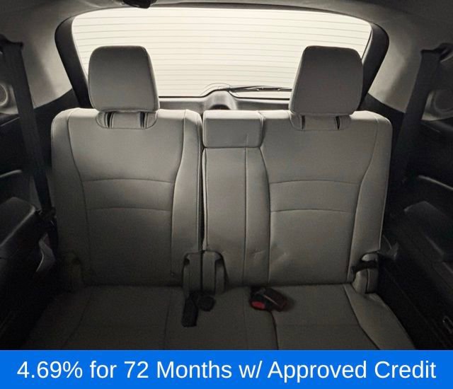 Used 2018 Honda Pilot Touring image 10