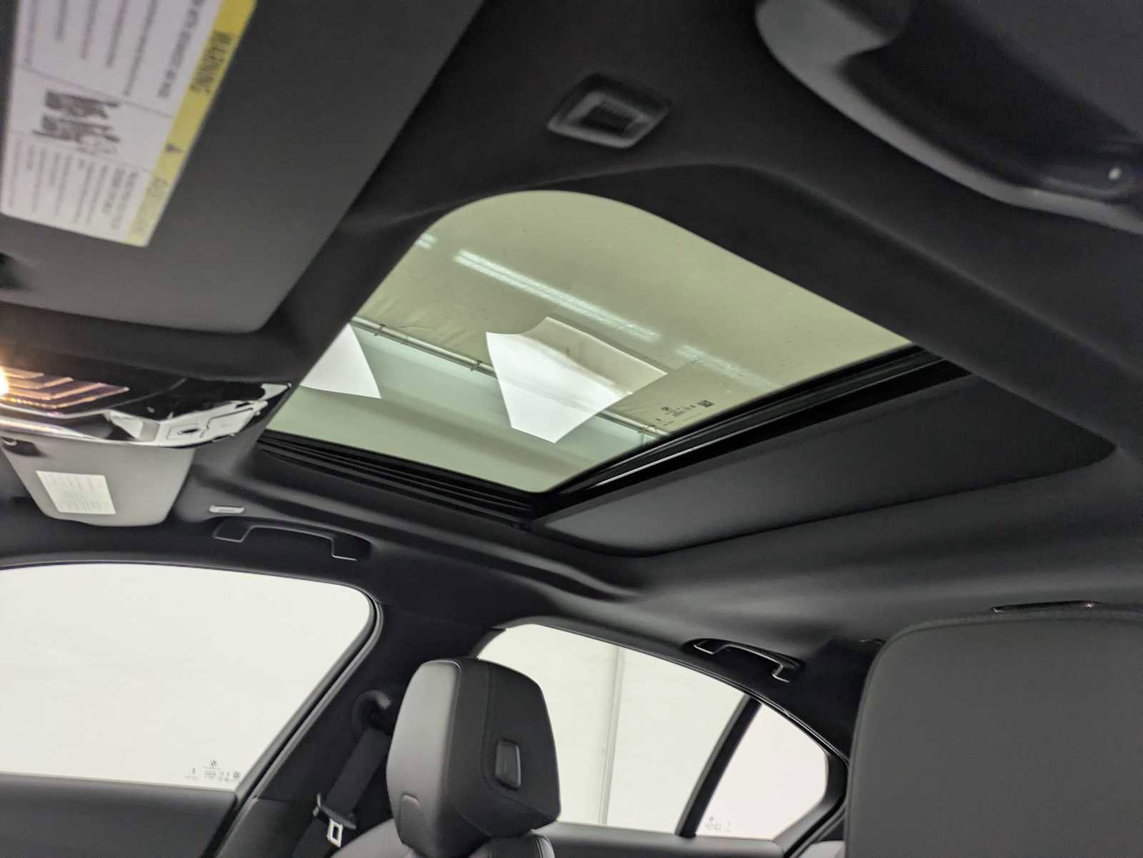 Used 2025 BMW 530i xDrive w/ Premium Package AWD/4WD image 20