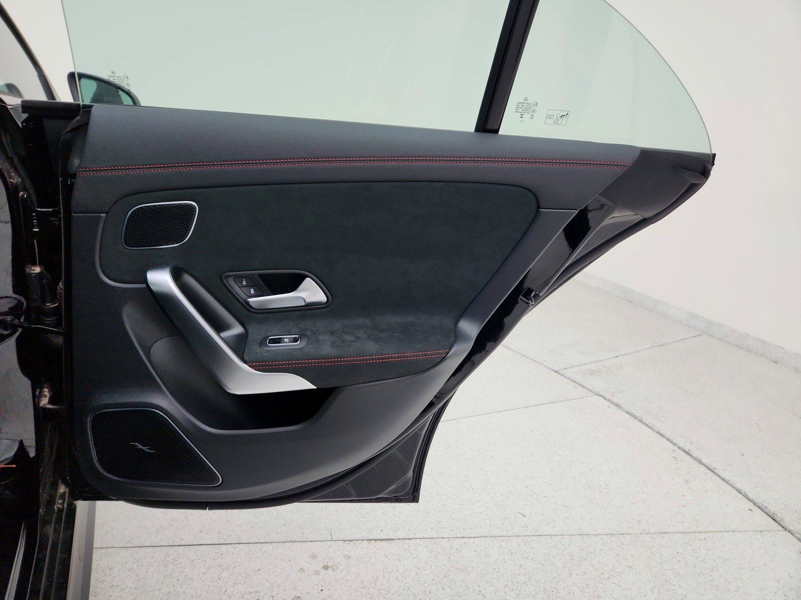 Certified 2025 Mercedes-Benz CLA 35 AMG 4MATIC image 37