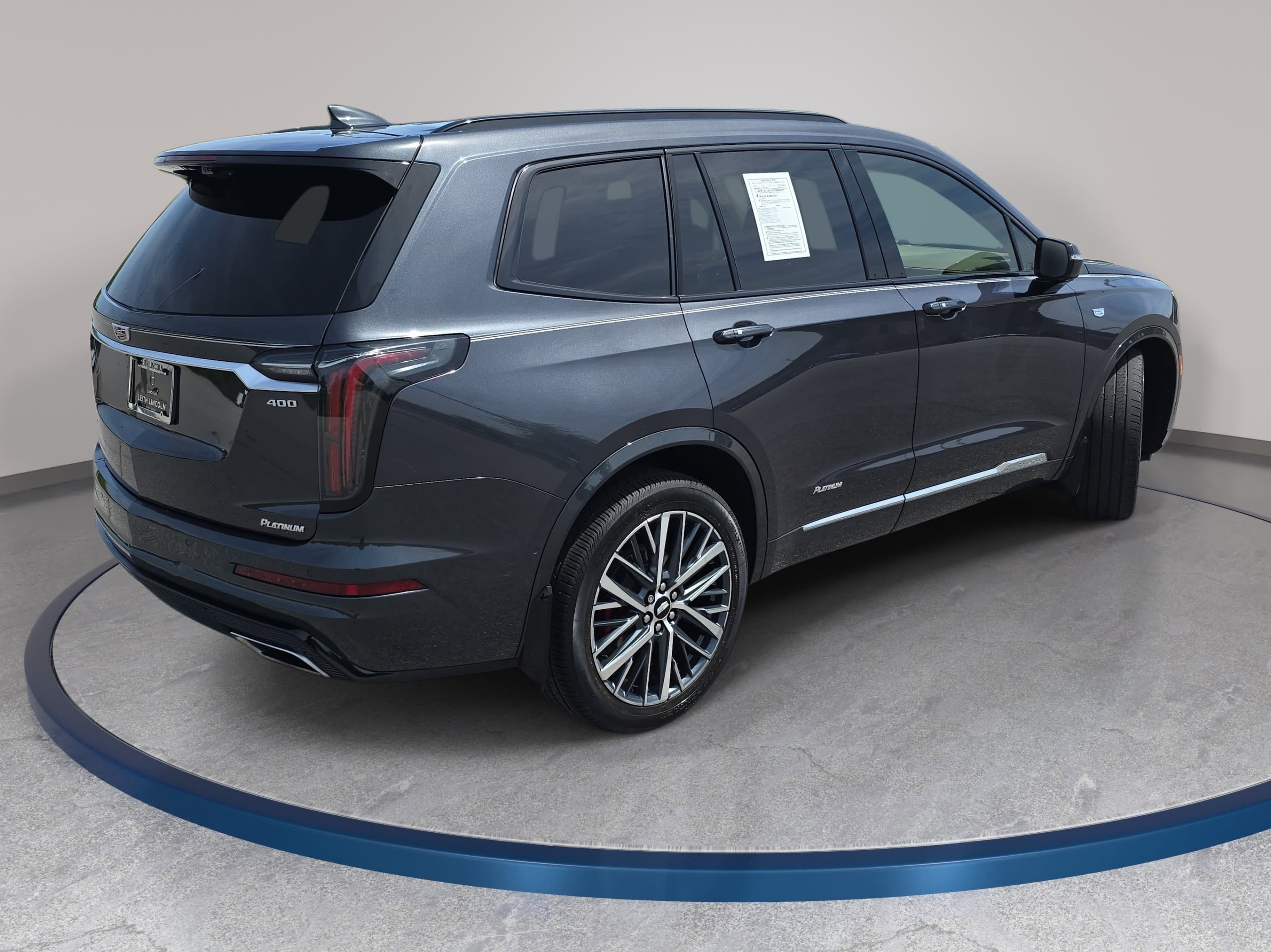 Used 2023 Cadillac XT6 Sport w/ Platinum Package image 5