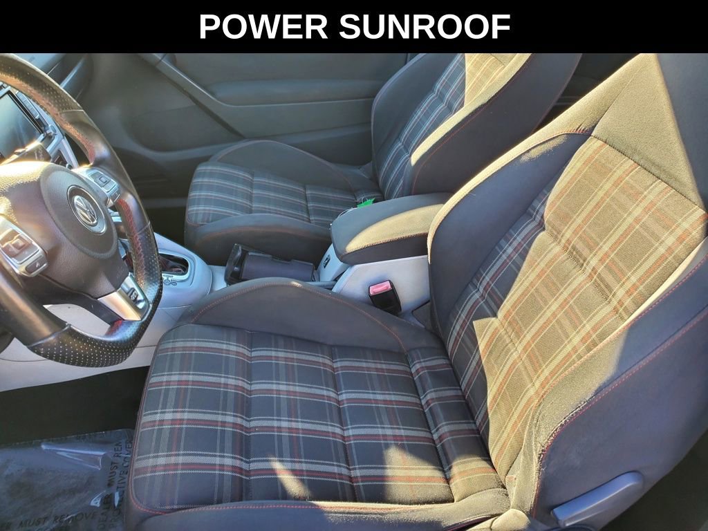 Used 2012 Volkswagen Golf 2-Door image 12