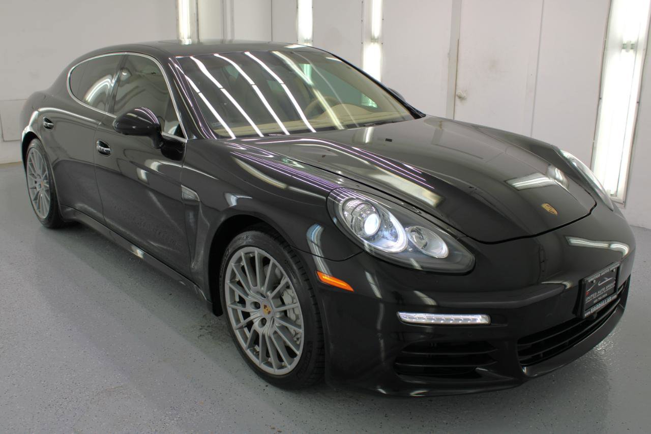 Used 2014 Porsche Panamera S image 11