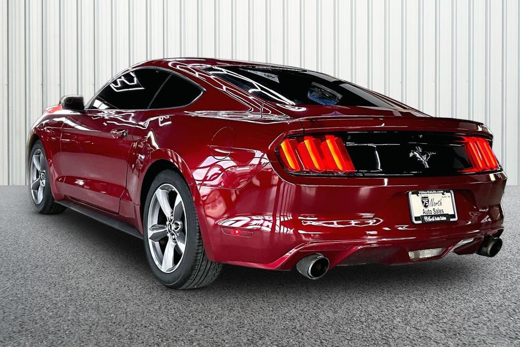 Used 2017 Ford Mustang Coupe w/ Equipment Group 051A RWD image 4