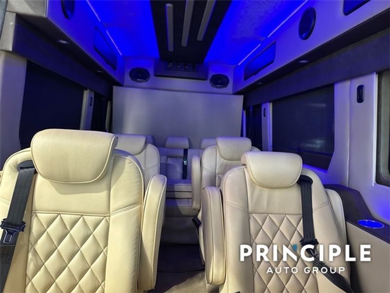 Used 2020 RAM ProMaster 3500 w/ Premium Appearance Group image 16