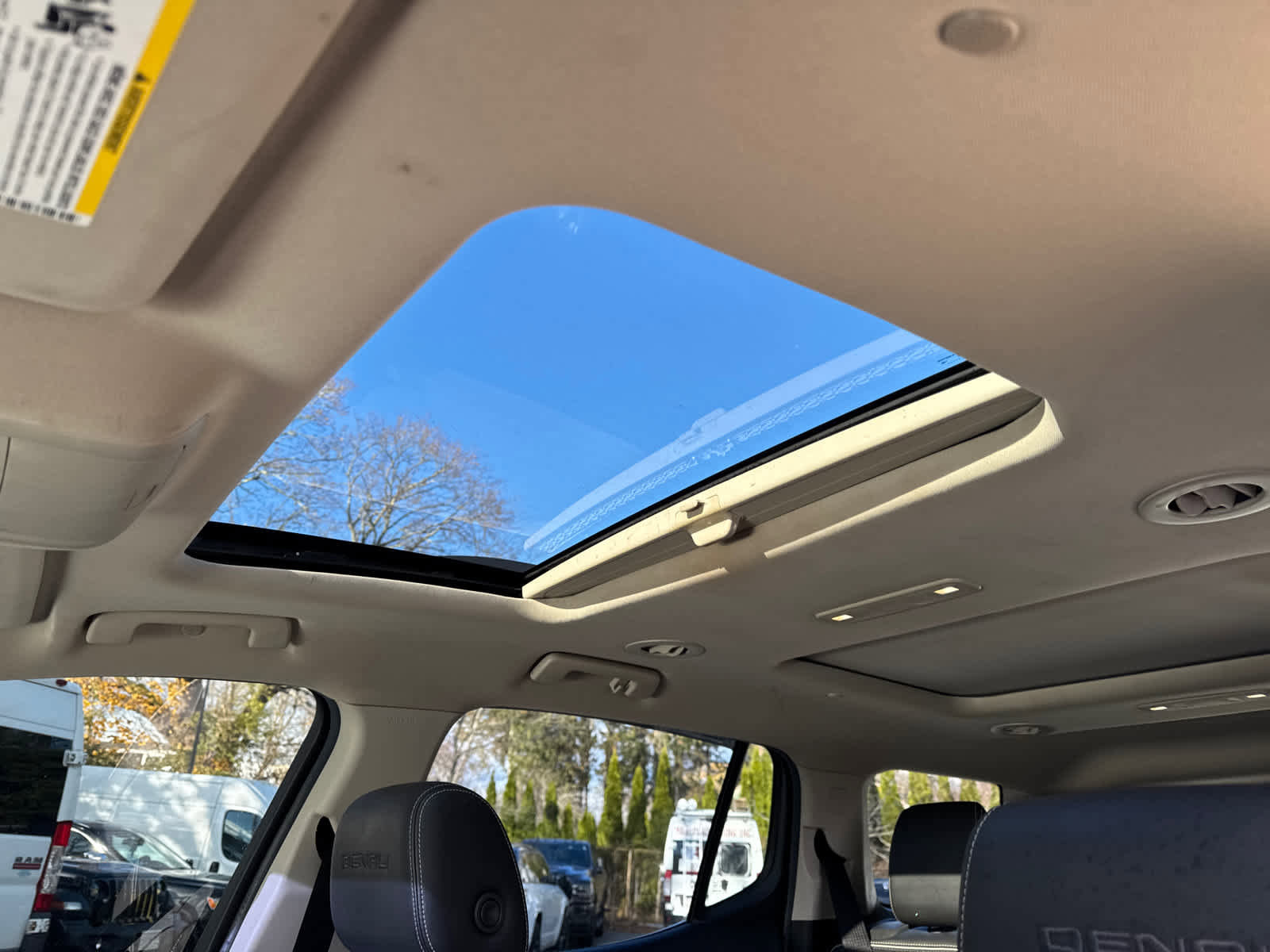 Used 2019 GMC Acadia Denali w/ Technology Package image 14