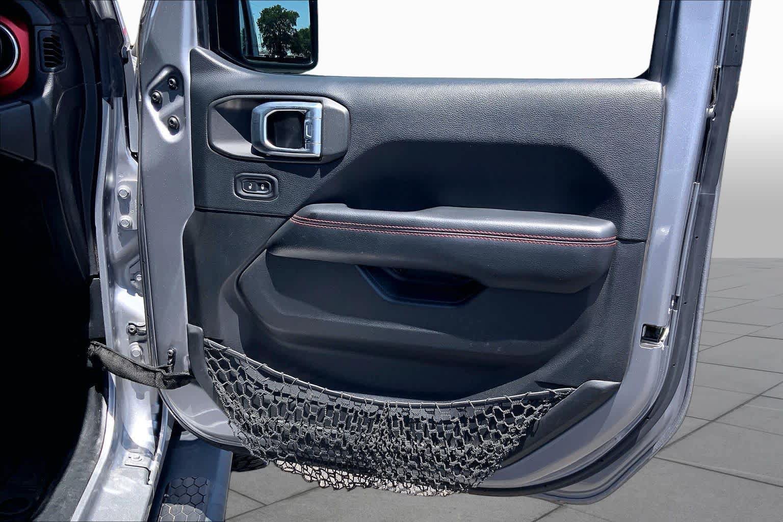 Used 2018 Jeep Wrangler Unlimited Rubicon AWD/4WD image 23