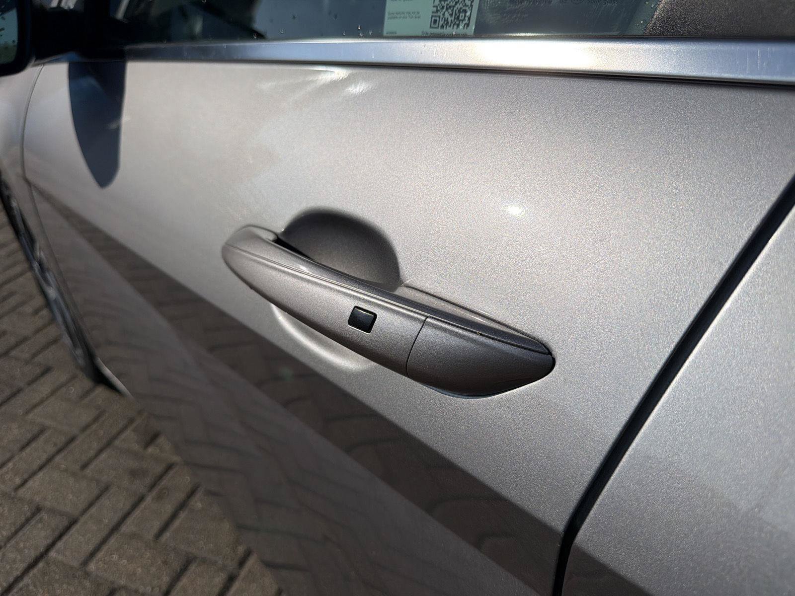 Used 2025 Hyundai Elantra SEL FWD image 11