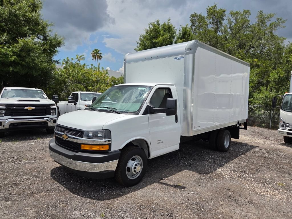 New 2026 Chevrolet Express 4500 w/ Power Convenience Package RWD image 4