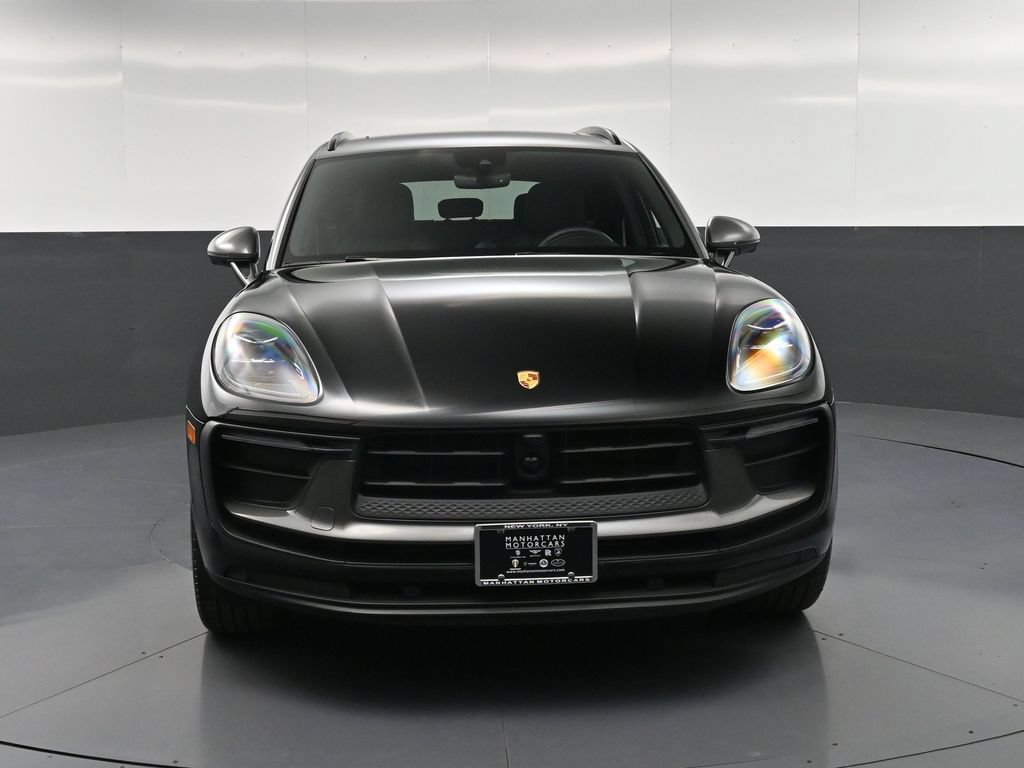 Certified 2024 Porsche Macan Turbo AWD/4WD image 11