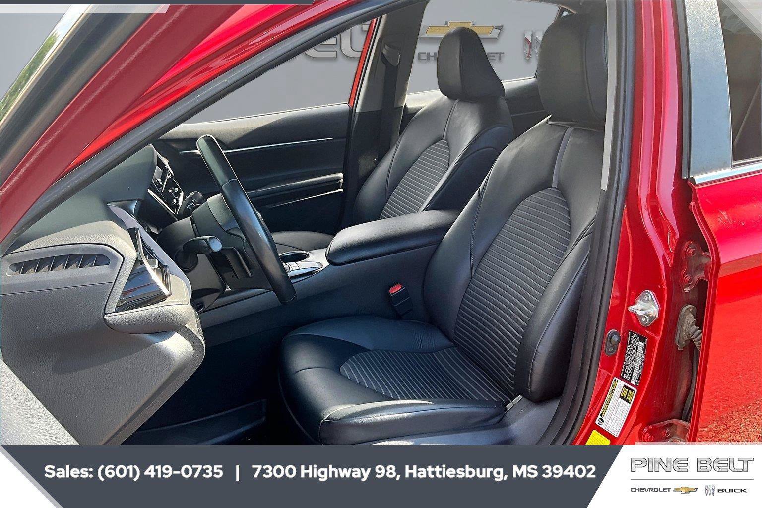 Used 2022 Toyota Camry SE FWD image 18