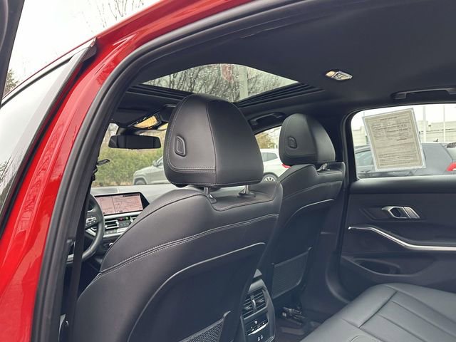 Used 2022 BMW 330i xDrive Sedan w/ Driving Assistance Package image 22