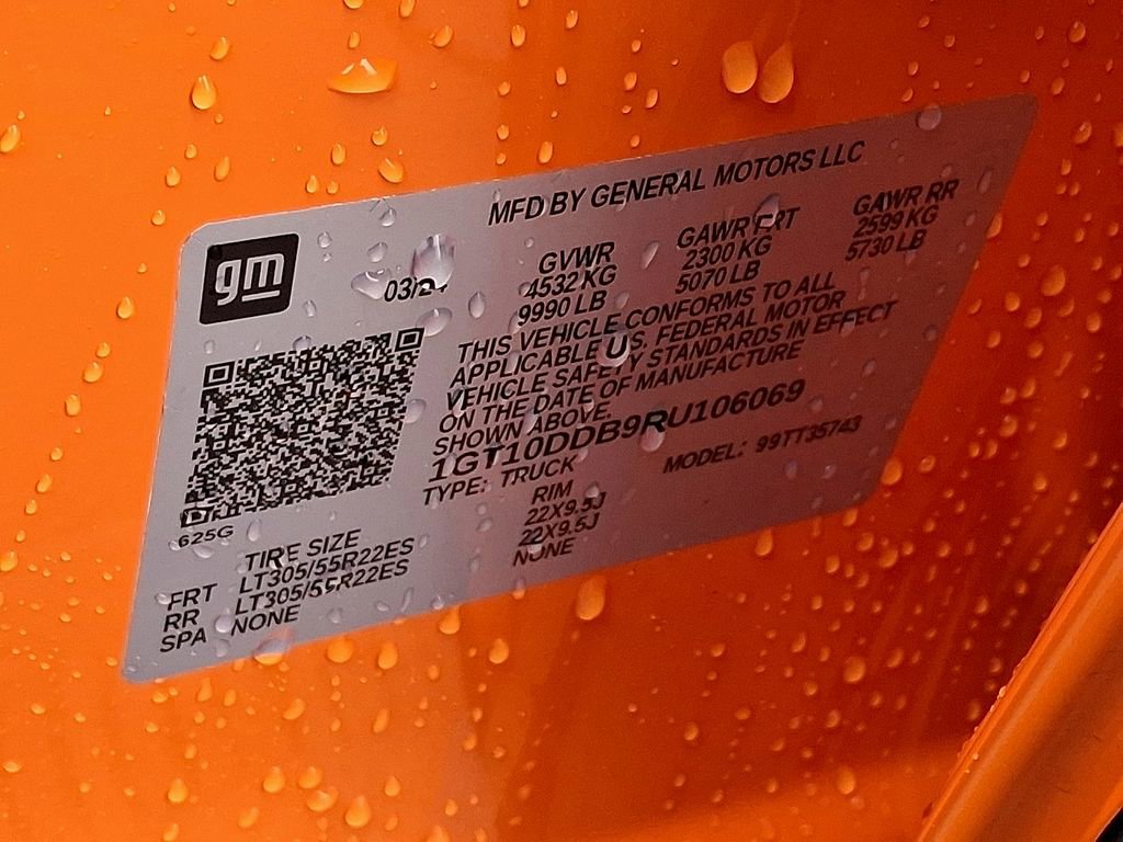 Used 2024 GMC Hummer EV 3X w/ LPO, Illumination Package image 28