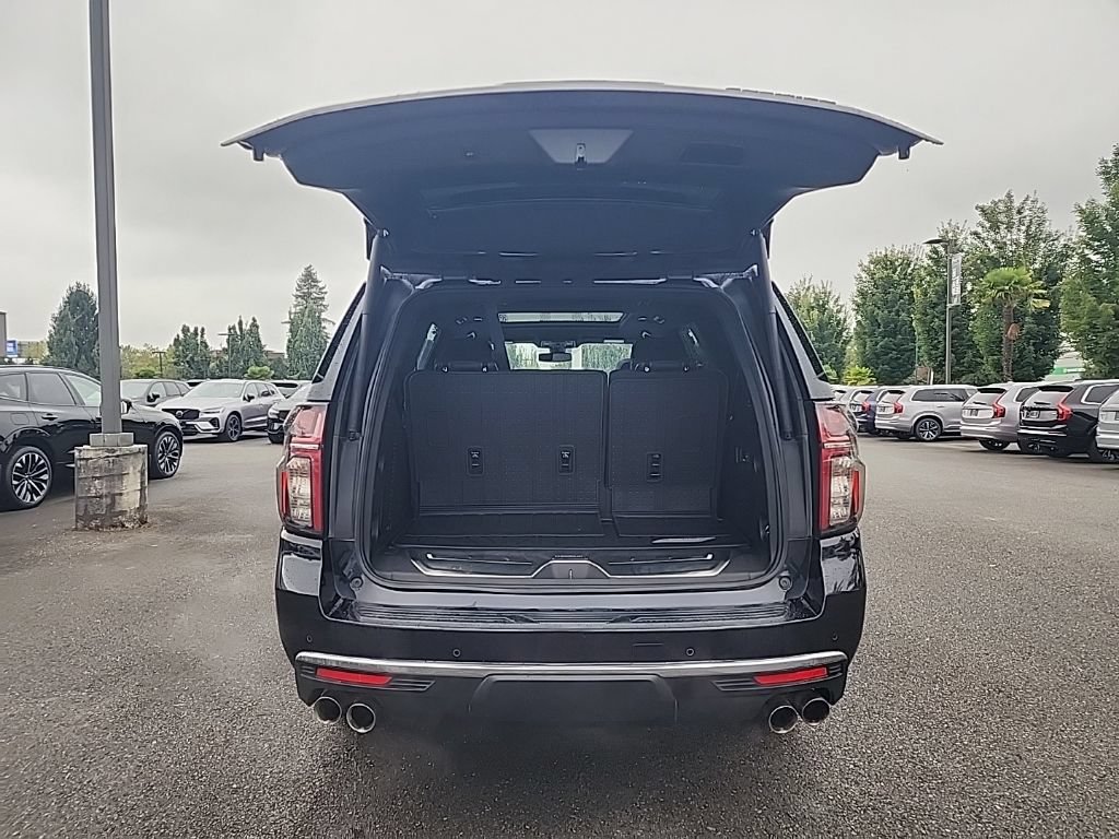 Used 2022 Chevrolet Tahoe Premier AWD/4WD image 16