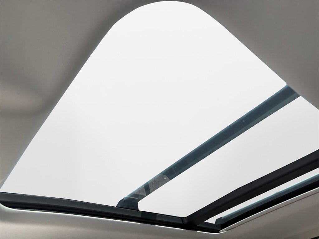 Used 2020 Land Rover Defender 110 HSE image 30